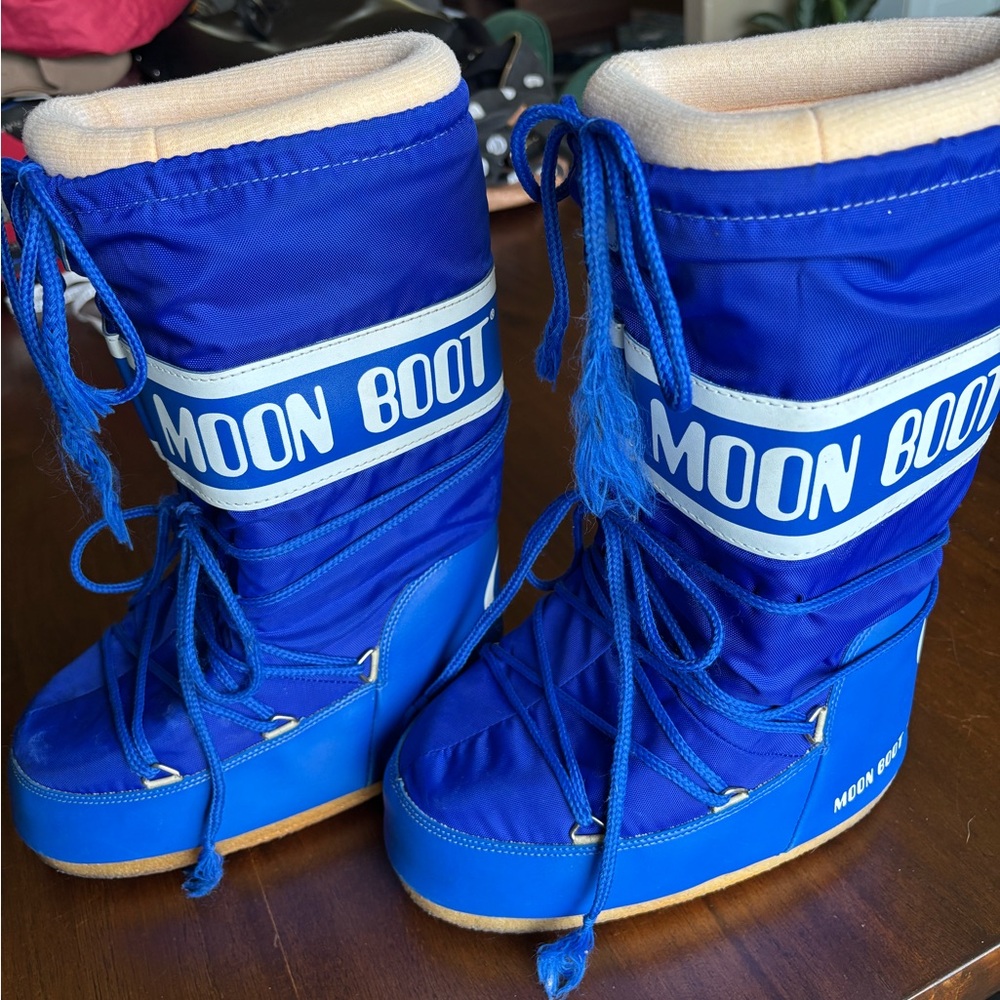Tecnica Vintage The Original Moon Boots in Royal Blue